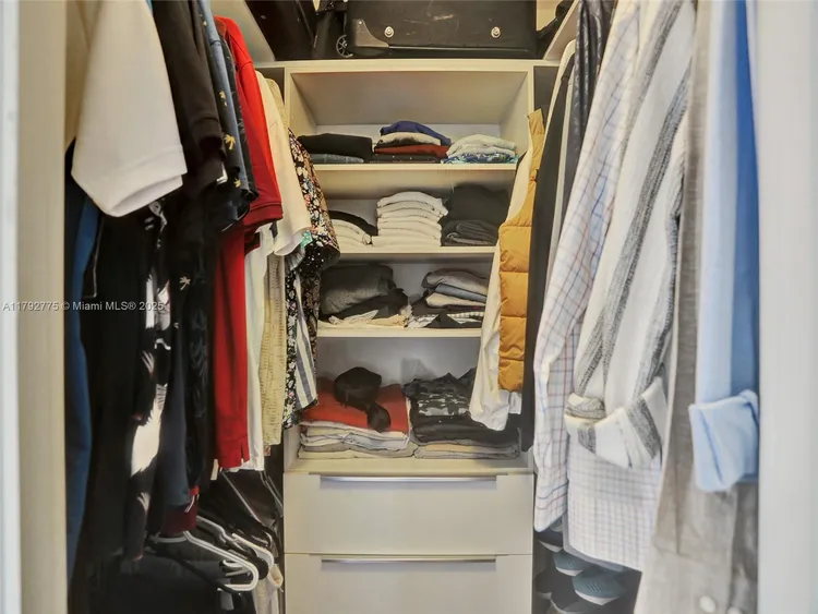 Del Prado South Tower #1904 image #21