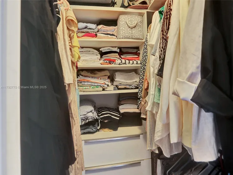 Del Prado South Tower #1904 image #22