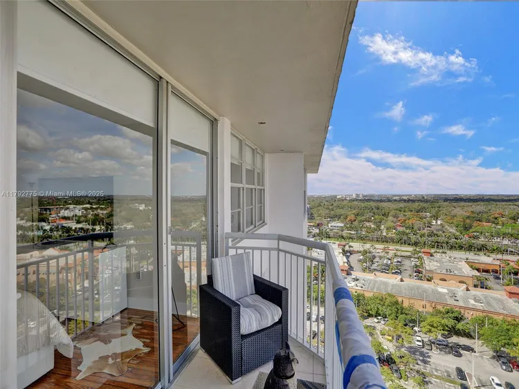 Del Prado South Tower #1904 image #27