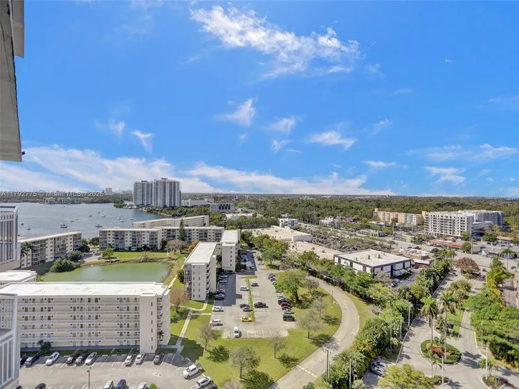 Del Prado South Tower #1904 image #34