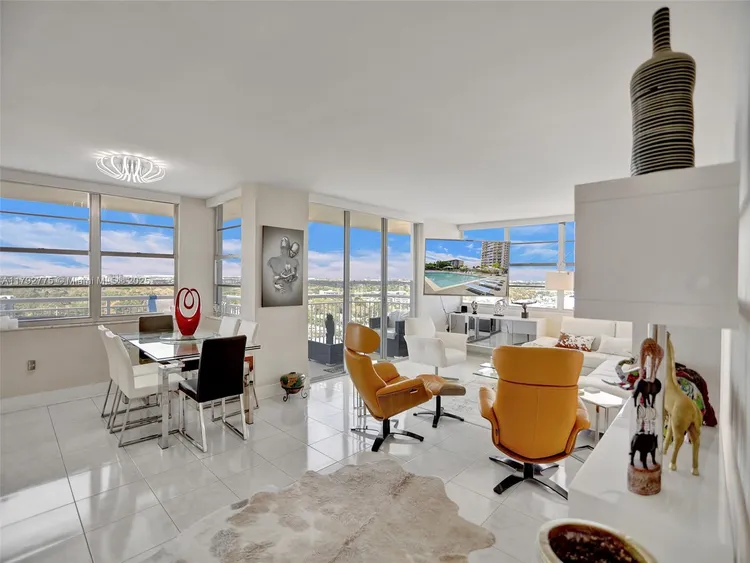 Del Prado South Tower #1904 image #8