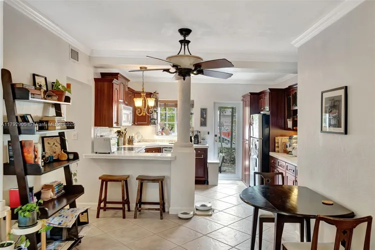 Antilla Condo #1J image #11