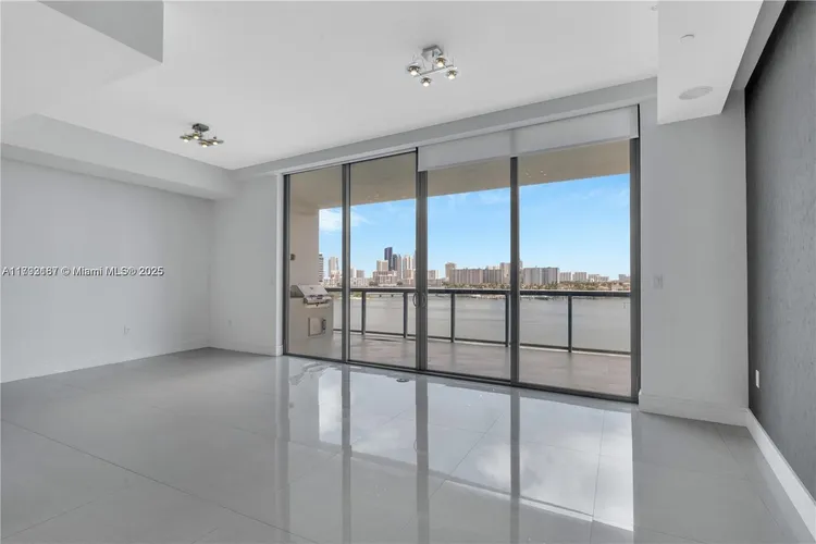 Echo Aventura #611 image #9