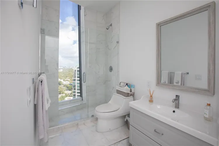 Two Park Grove #20D image #11