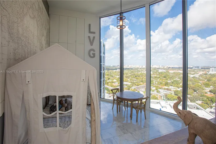 Two Park Grove #20D image #13