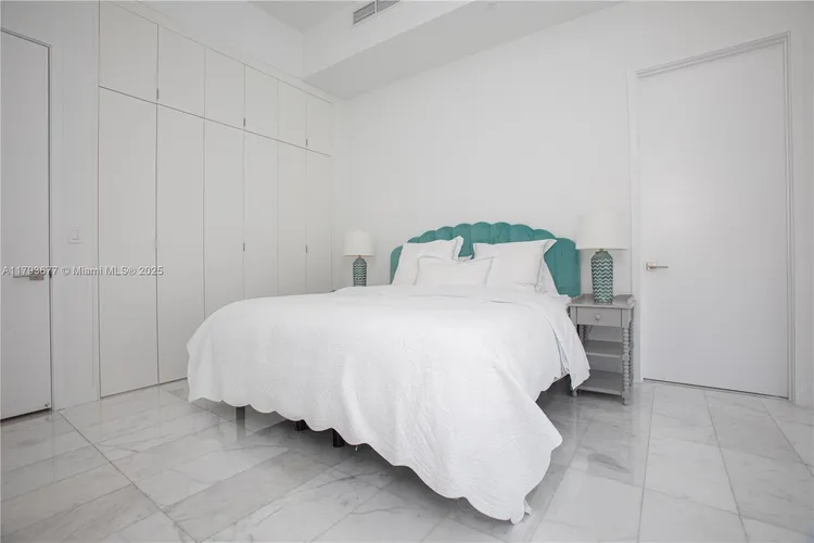 Two Park Grove #20D image #19