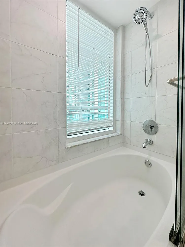 The Plaza on Brickell South #1401 image #12