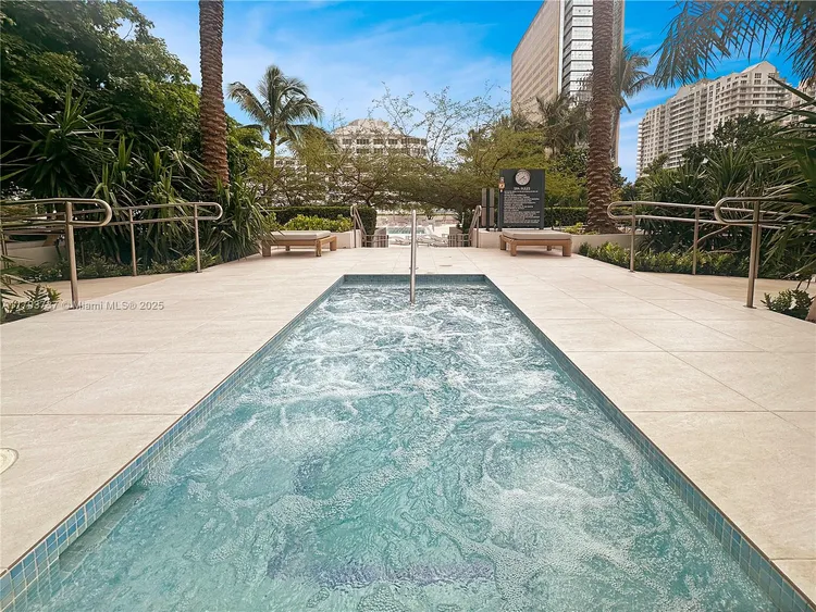 The Plaza on Brickell South #1401 image #14