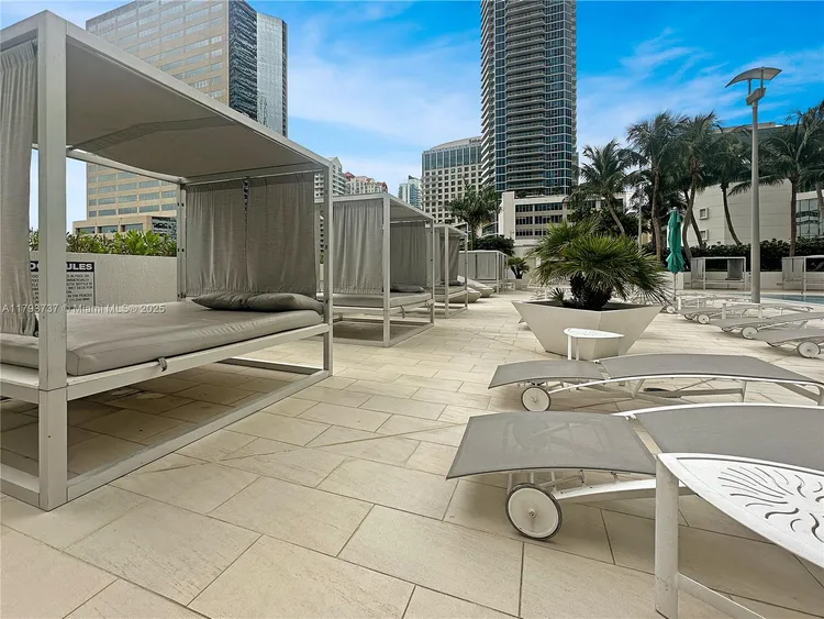 The Plaza on Brickell South #1401 image #17