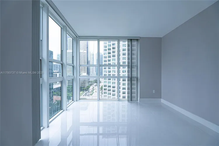 The Plaza on Brickell South #1401 image #31