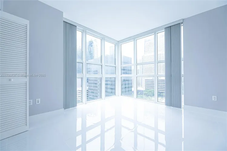 The Plaza on Brickell South #1401 image #9