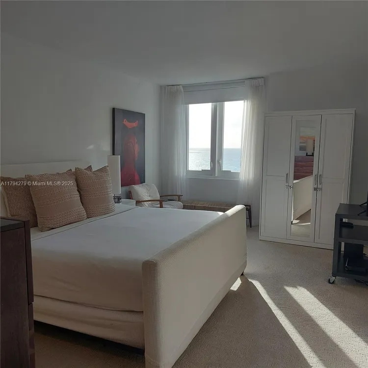 Roney Palace #1125 image #19