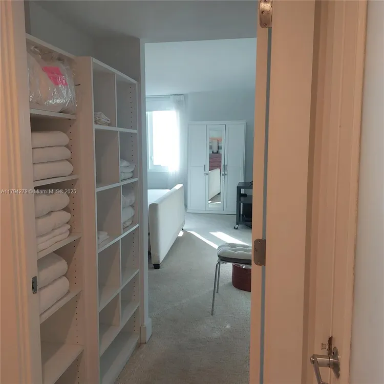 Roney Palace #1125 image #27