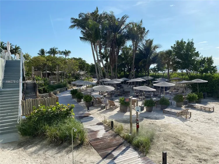 Roney Palace #1125 image #39