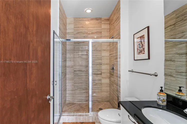 Trump Tower 3 #3901 image #17