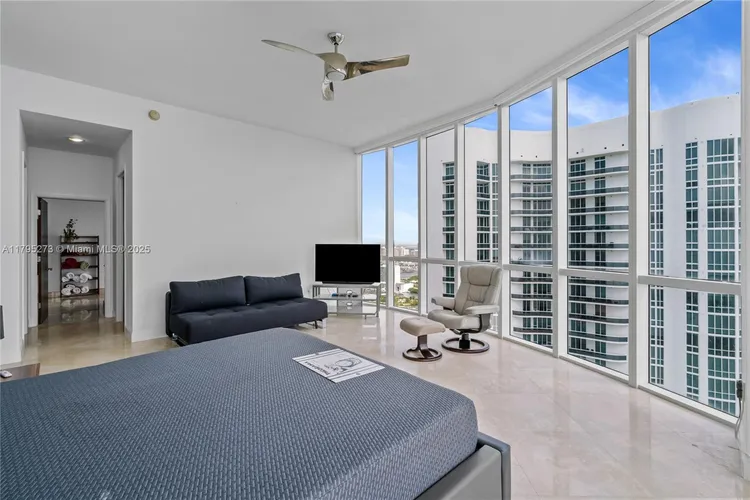 Trump Tower 3 #3901 image #22