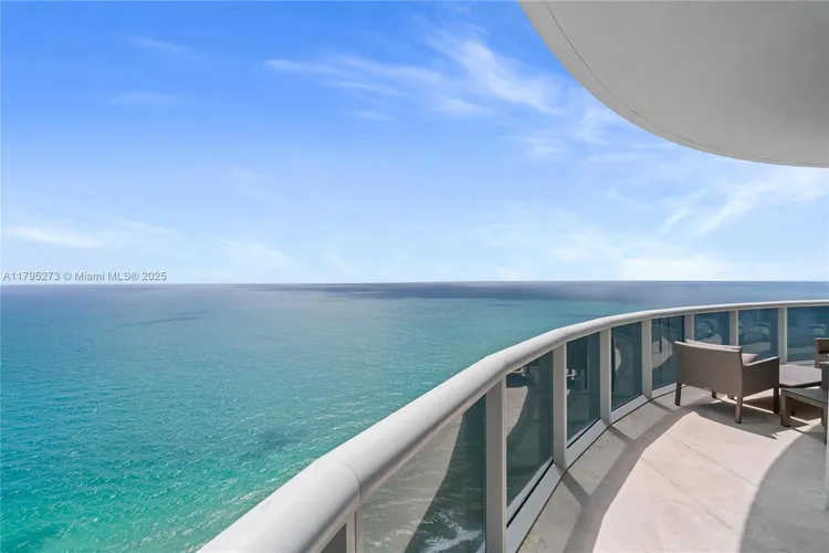 Trump Tower 3 #3901 image #26