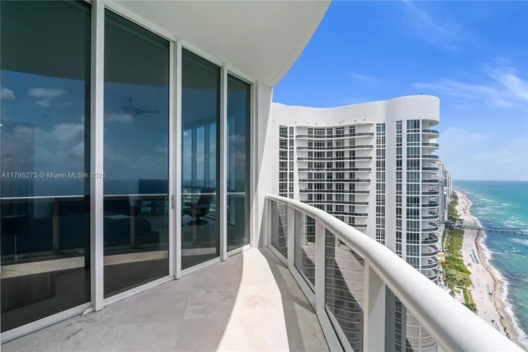 Trump Tower 3 #3901 image #27