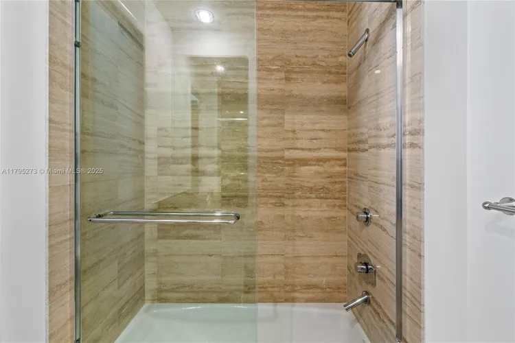 Trump Tower 3 #3901 image #33