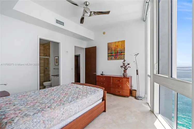 Trump Tower 3 #3901 image #37