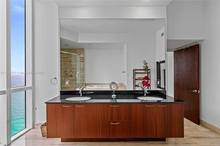 Trump Tower 3 #3901 image #44