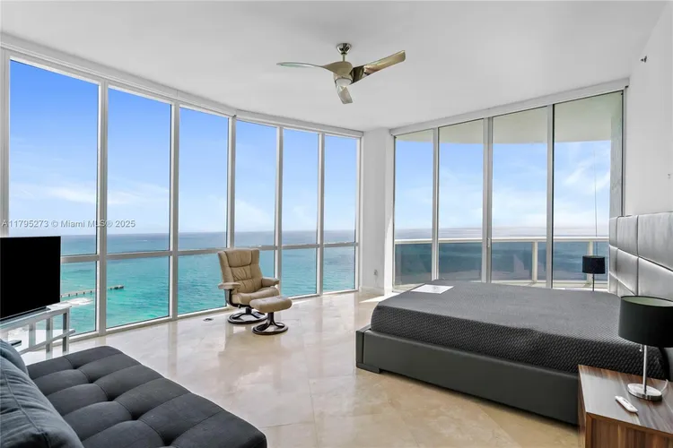 Trump Tower 3 #3901 image #47