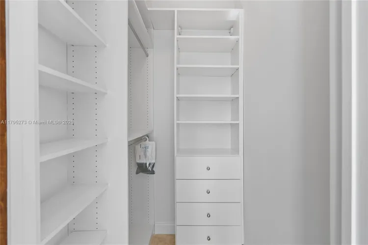 Trump Tower 3 #3901 image #64