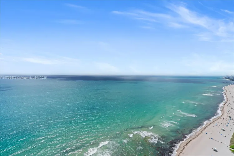 Trump Tower 3 #3901 image #8