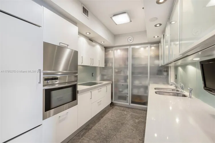 ICON South Beach #2303 image #23