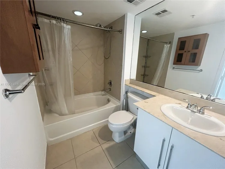 One Miami #2917 image #21