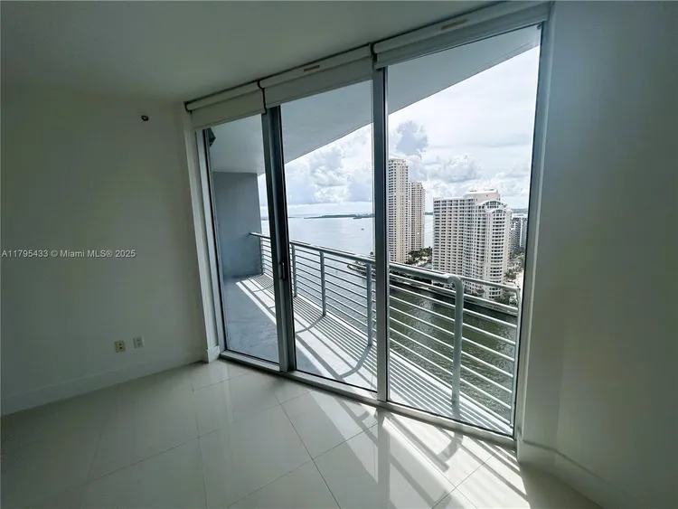 One Miami #2917 image #26