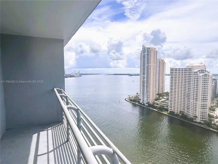 One Miami #2917 image #29