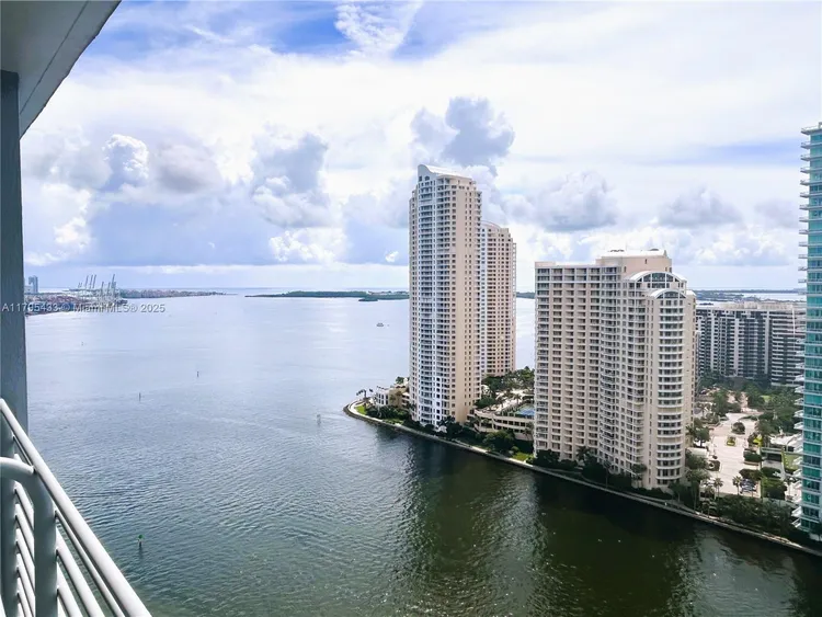 One Miami #2917 image #30