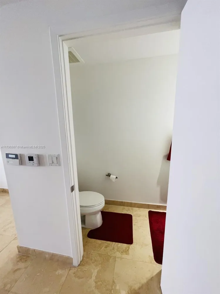 Carbonell #1002 image #11