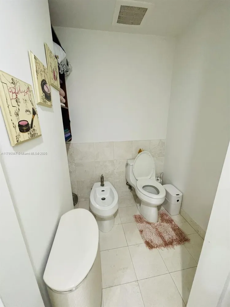 Carbonell #1002 image #17