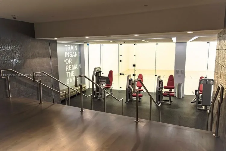 Carbonell #1002 image #20