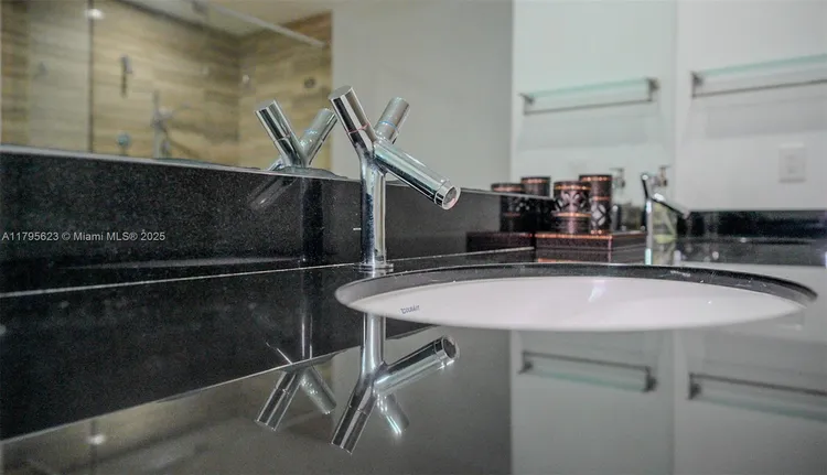 Trump Tower 2 #1102 image #14