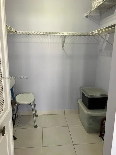 Plaza of the Americas #405 image #24