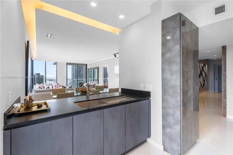 1010 Brickell #3501 image #9