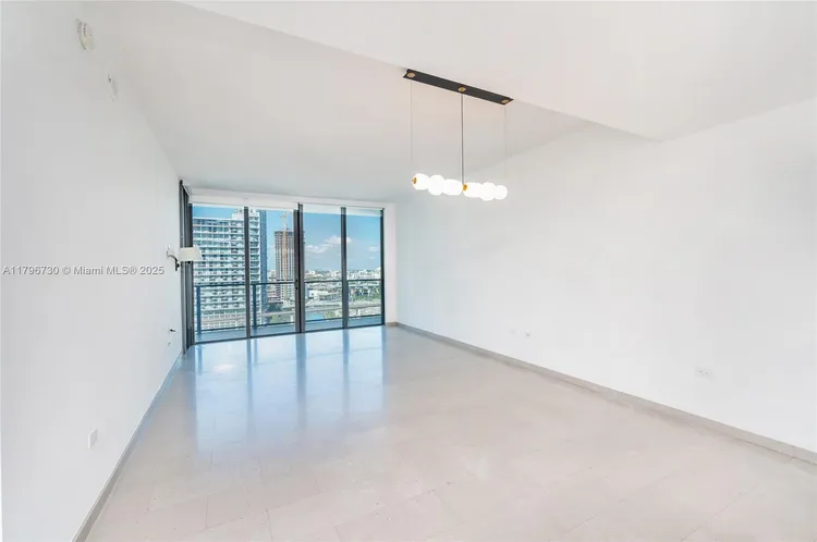 Reach Brickell City Centre #1510 image #10