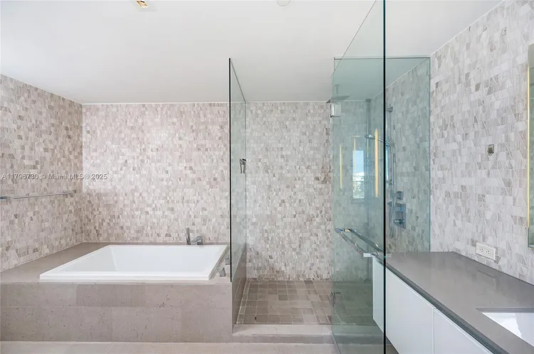 Reach Brickell City Centre #1510 image #16