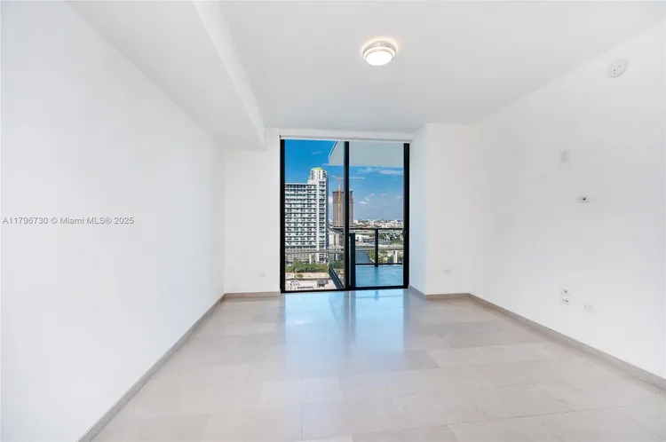 Reach Brickell City Centre #1510 image #19