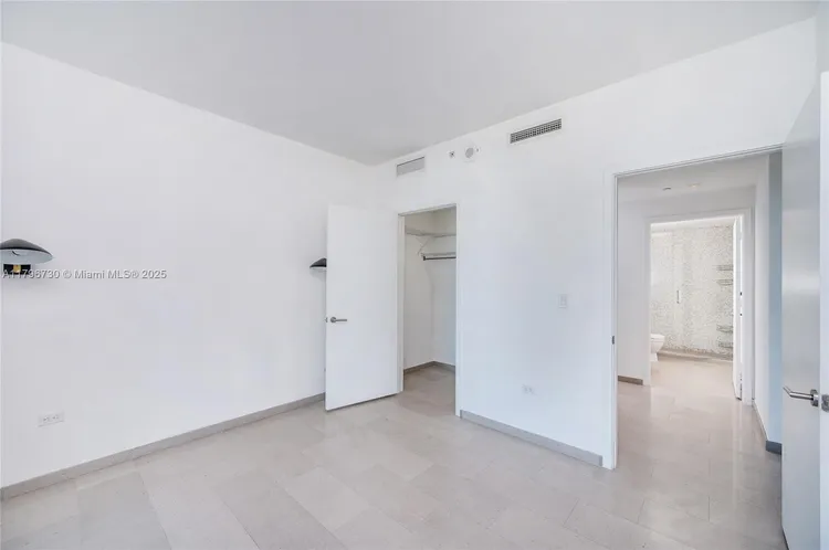 Reach Brickell City Centre #1510 image #21