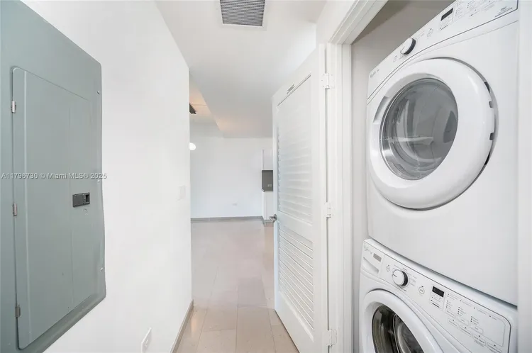 Reach Brickell City Centre #1510 image #24