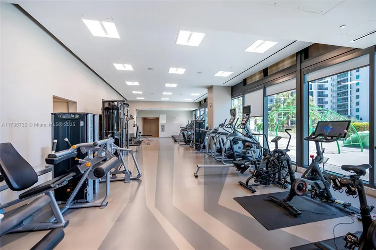 Reach Brickell City Centre #1510 image #33