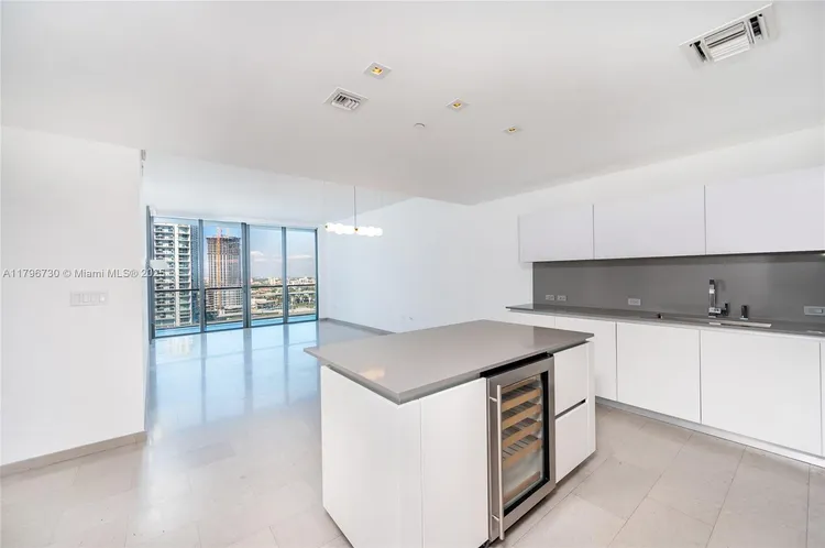 Reach Brickell City Centre #1510 image #43