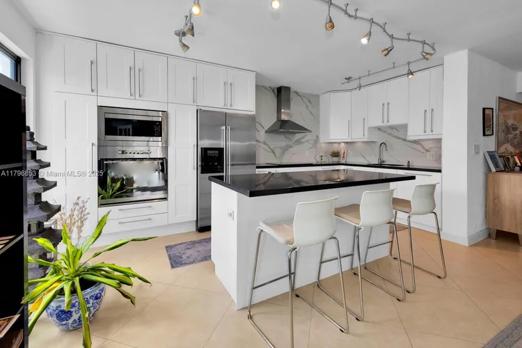 1600 South Bayshore Lane #8D image #11