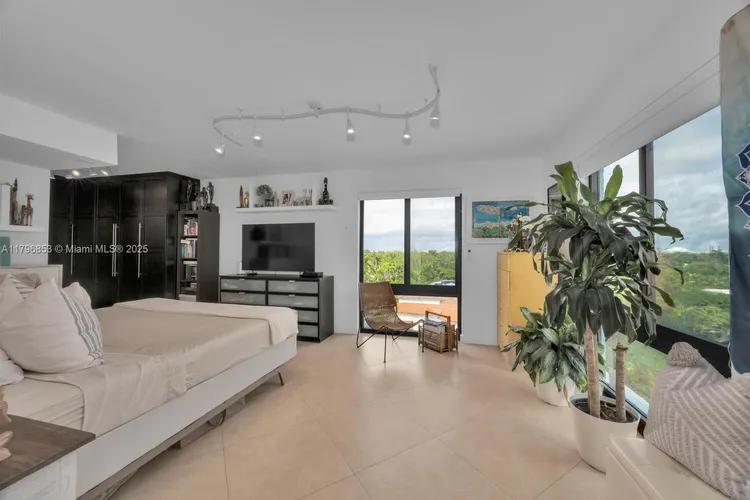 1600 South Bayshore Lane #8D image #13