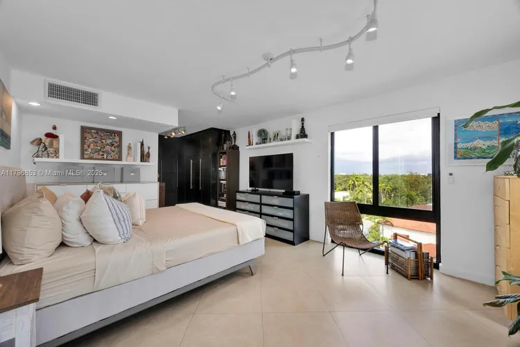 1600 South Bayshore Lane #8D image #14