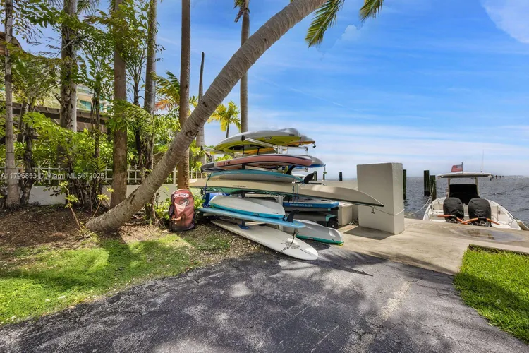 1600 South Bayshore Lane #8D image #39